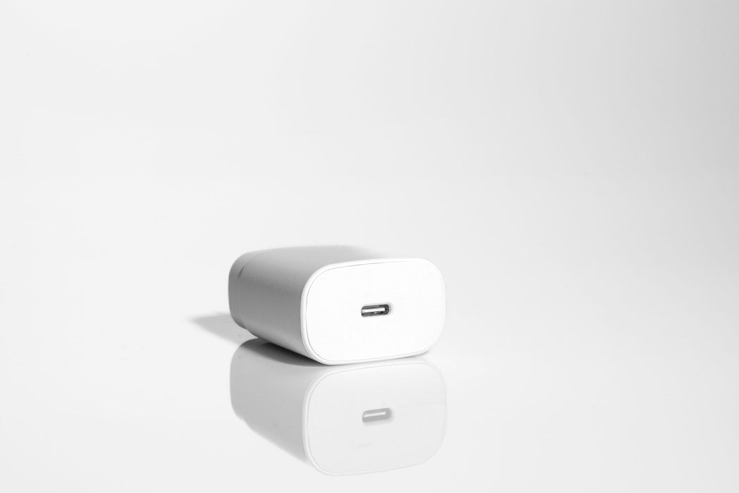 25W USB-C PD Wall Charger – Fast Charging Home Adapter
